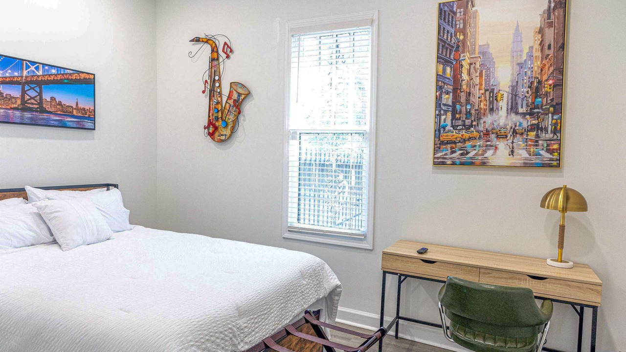 Photo of Bedroom in Downtown Jackson