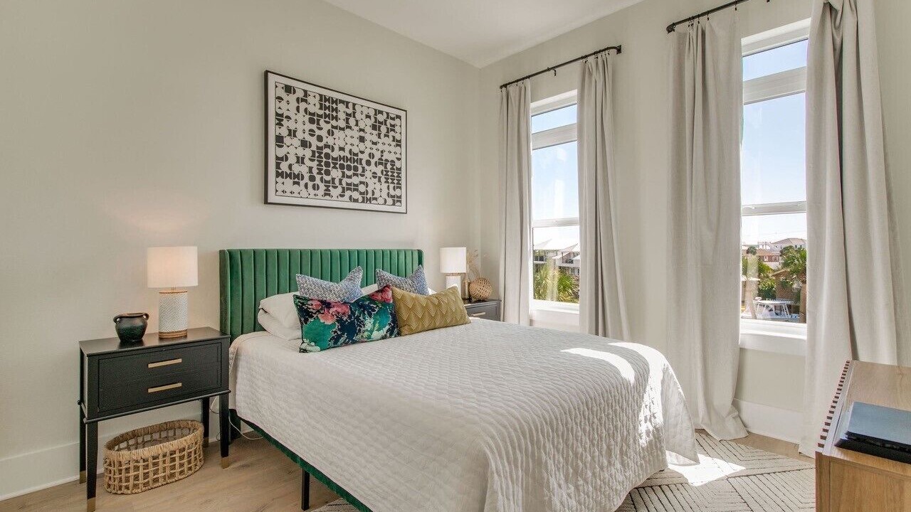 Photo of Bedroom in Pensacola Beach