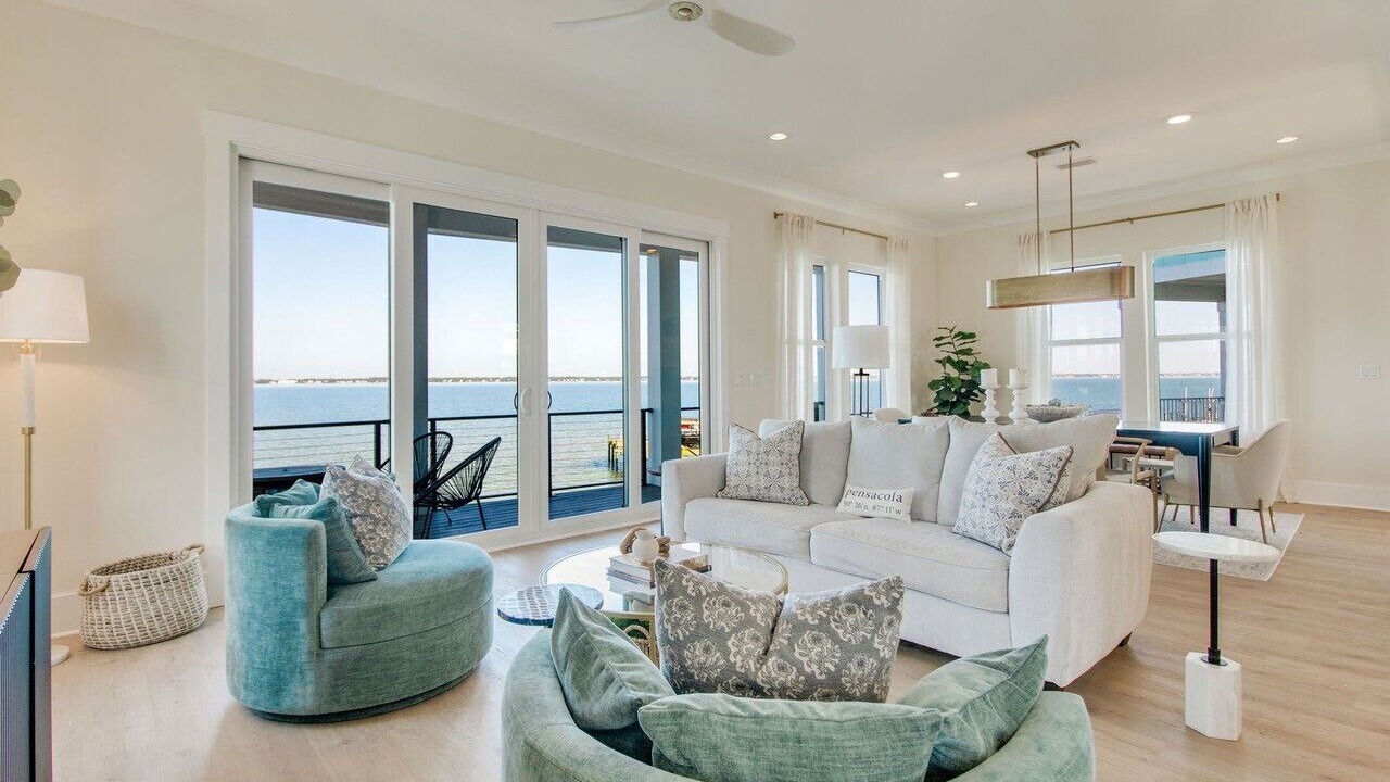 Photo of Livingroom in Pensacola Beach