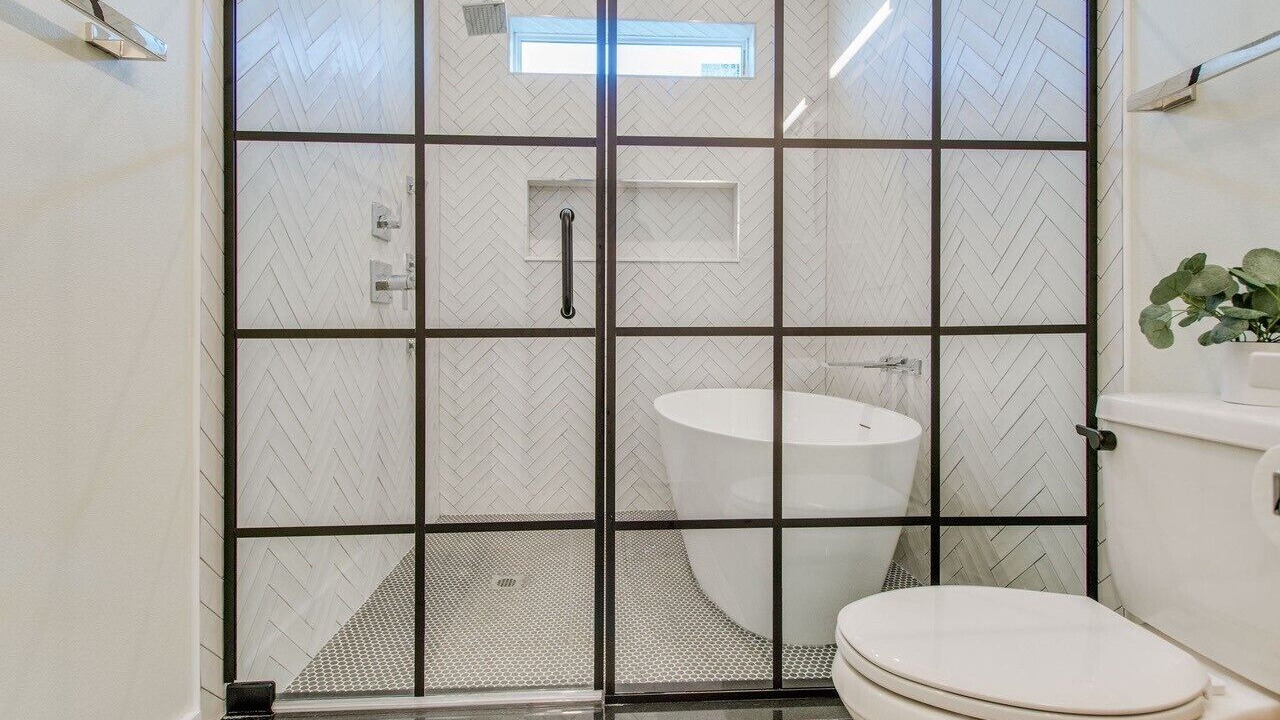 Photo of Bathroom in Pensacola Beach