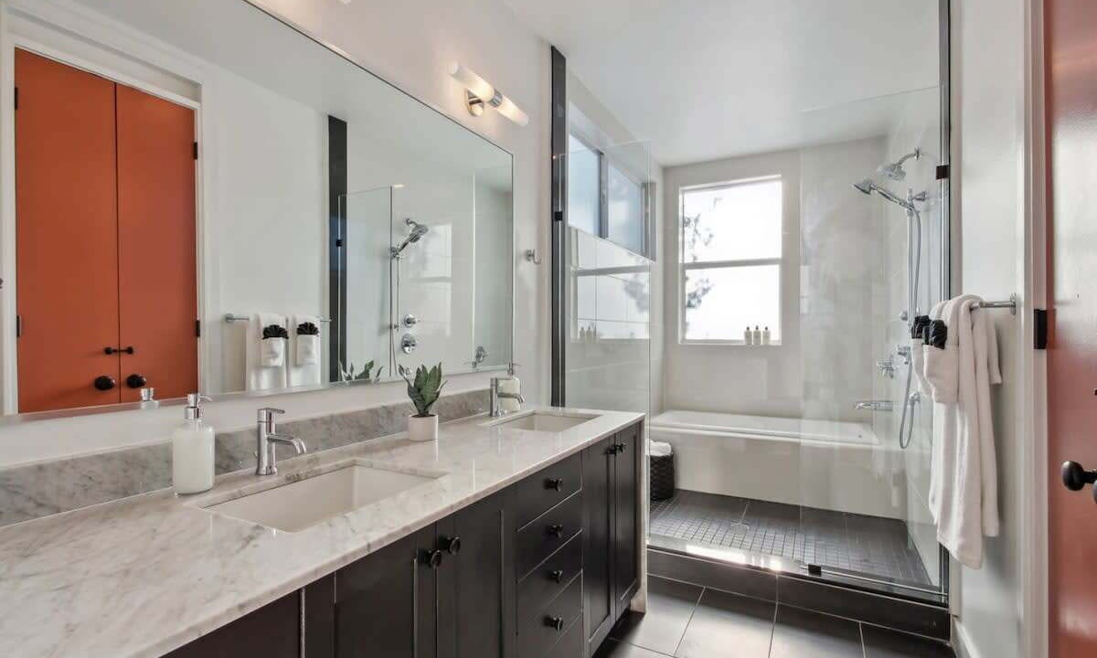 Photo of Bathroom in Saint Thomas Development
