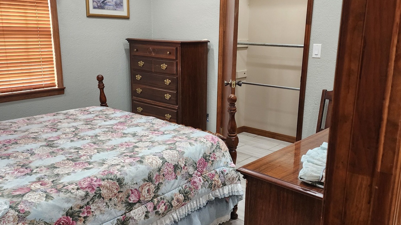 Photo of Bedroom in Cottondale