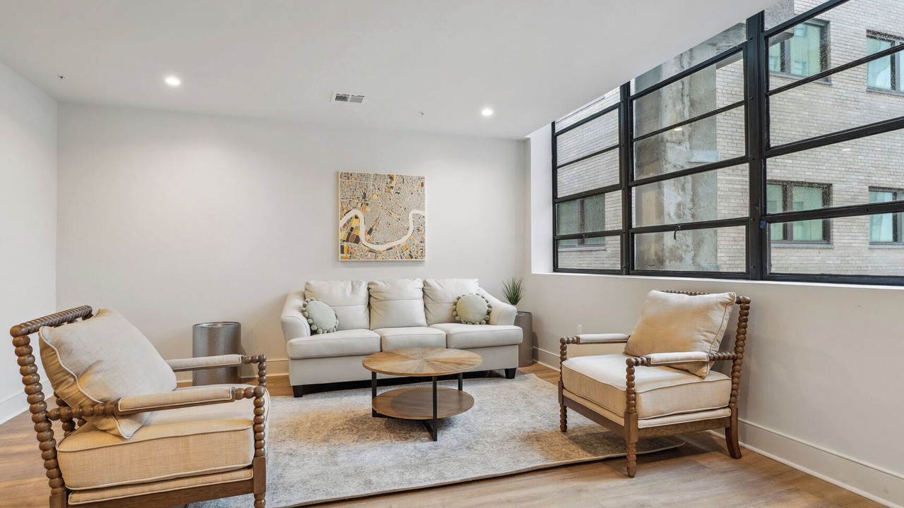 Photo of Livingroom in Central Business District