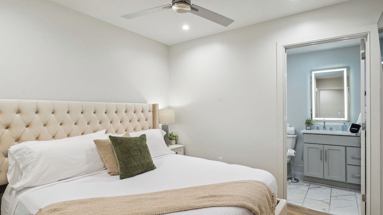 Photo of Bedroom in Central Business District
