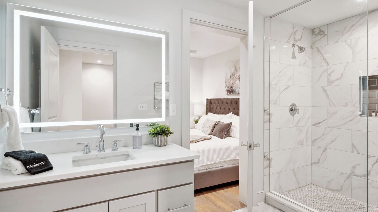 Photo of Bathroom in Central Business District