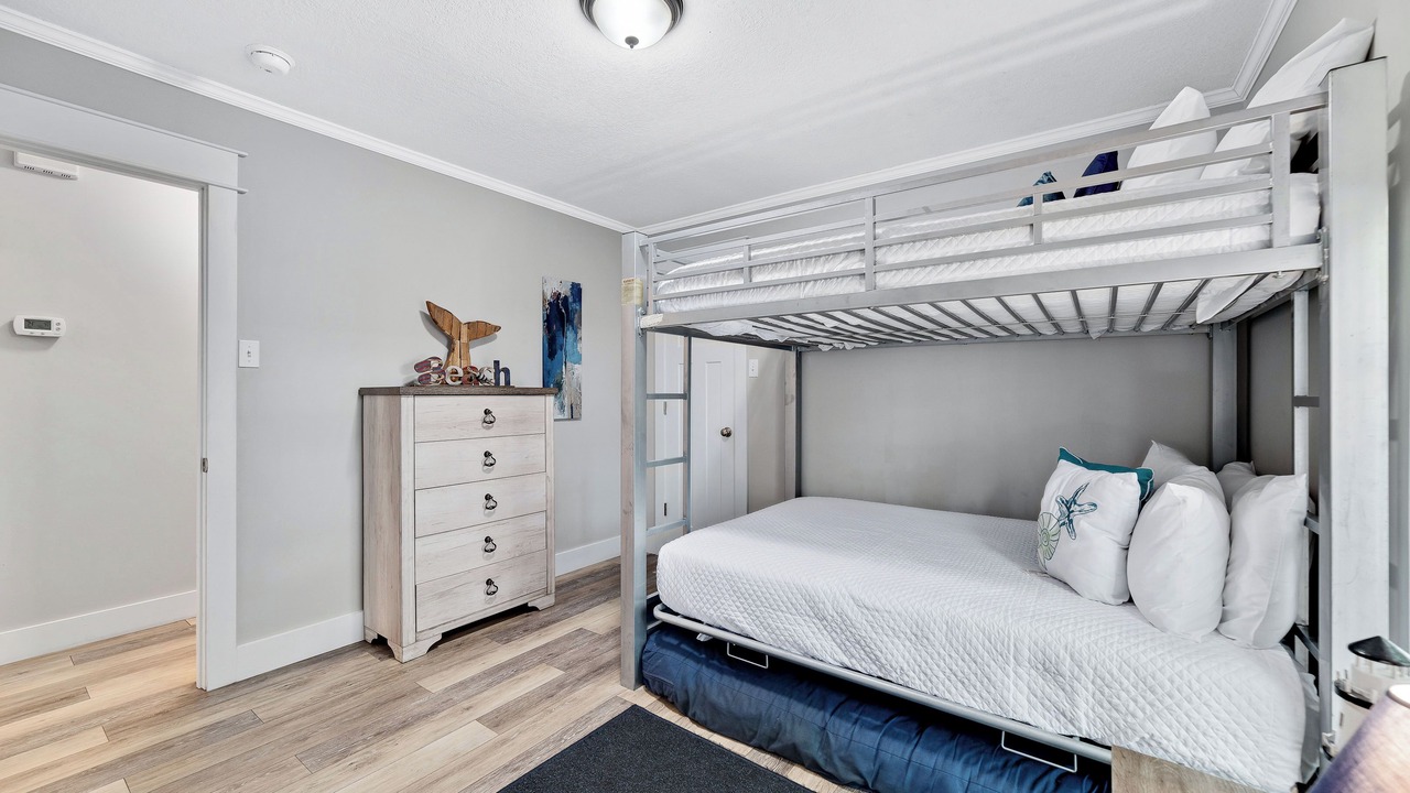 Photo of Bedroom in Ono Island