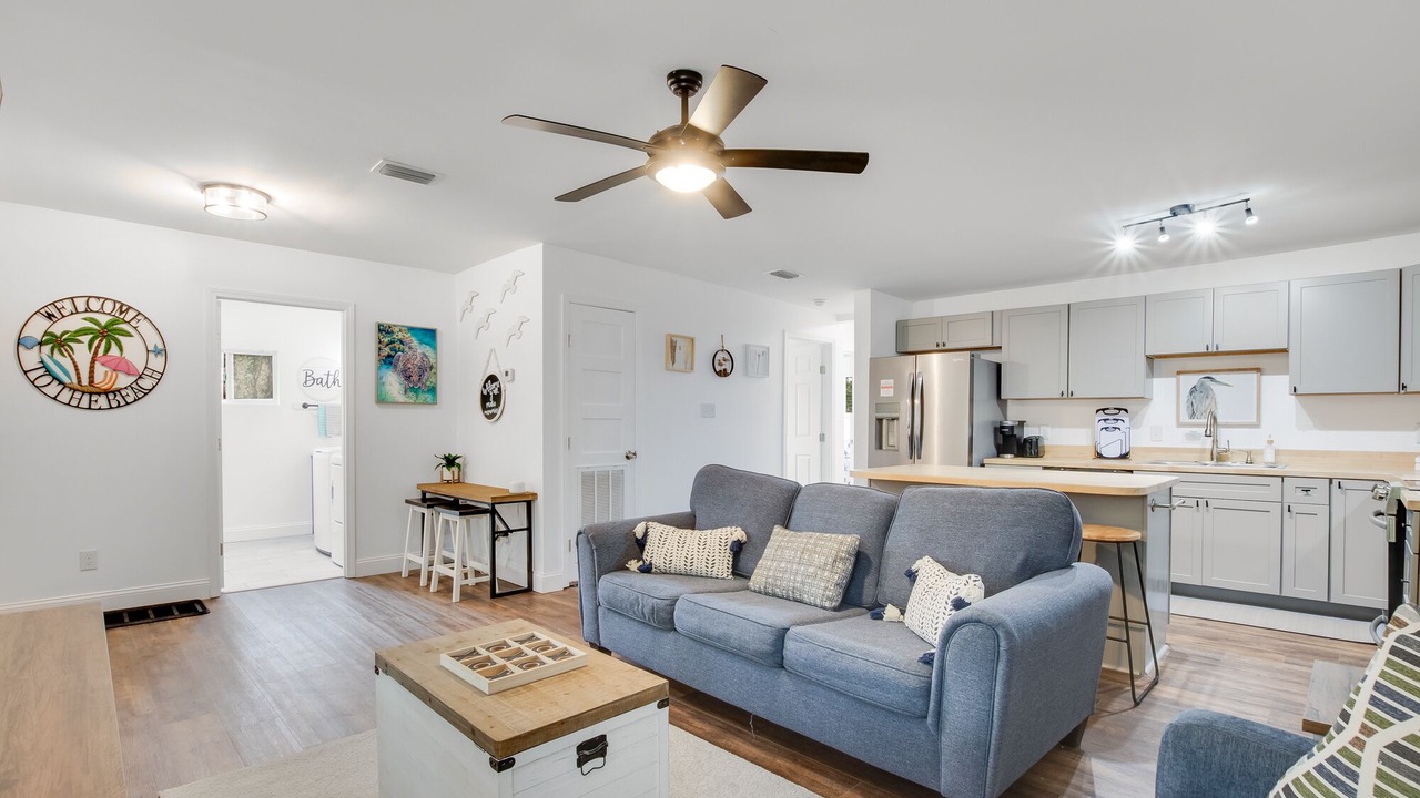 Photo of Livingroom in Foley