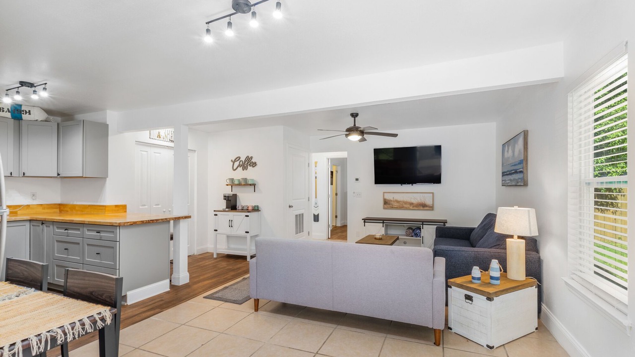 Photo of Livingroom in Foley