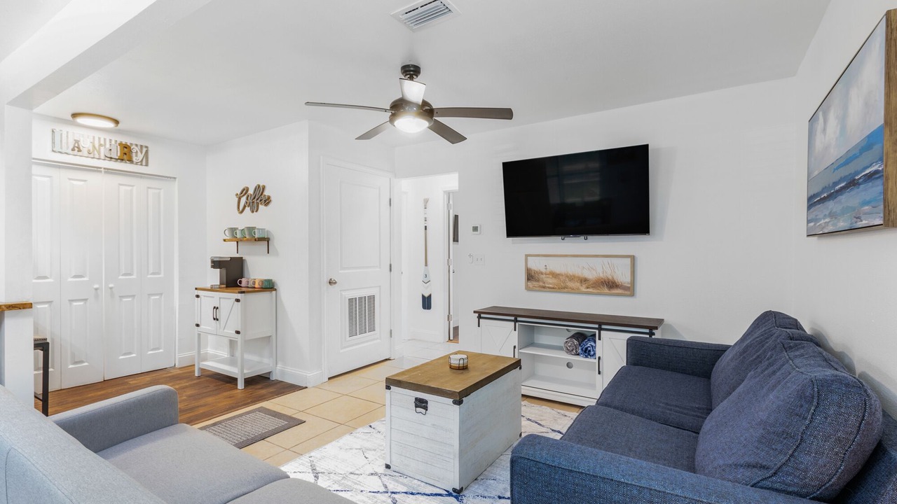 Photo of Livingroom in Foley