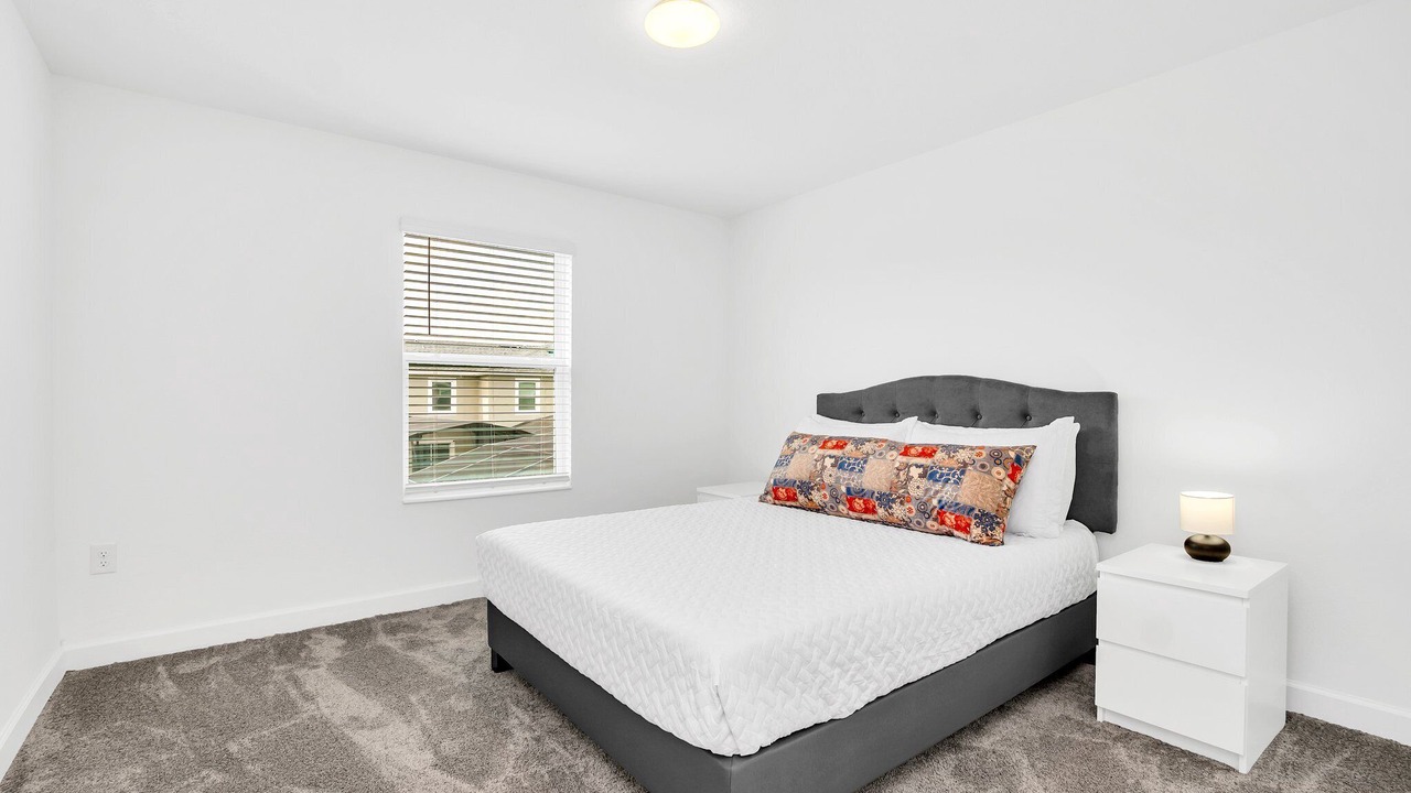 Photo of Bedroom in Bay Lake