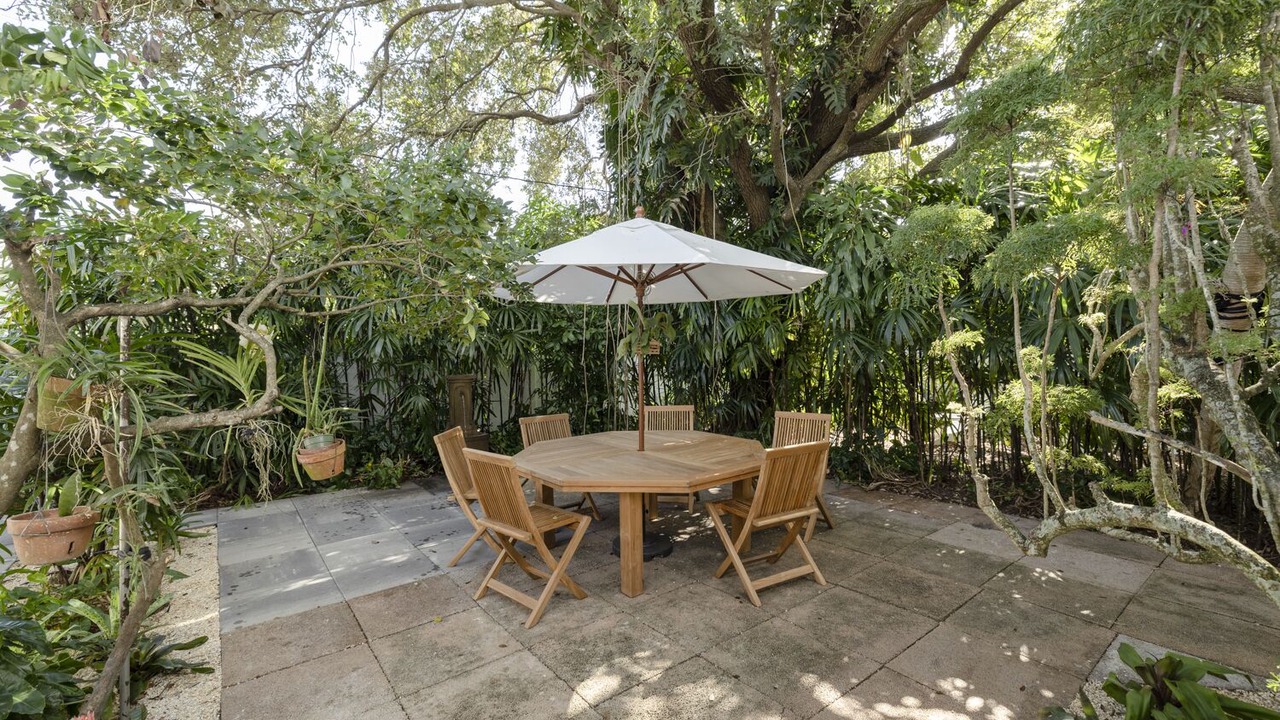 Photo of Outdoor in Wilton Manors