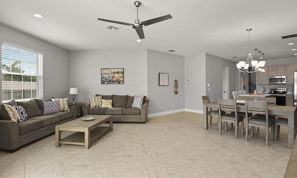 Photo of Livingroom in Indian Harbour Beach