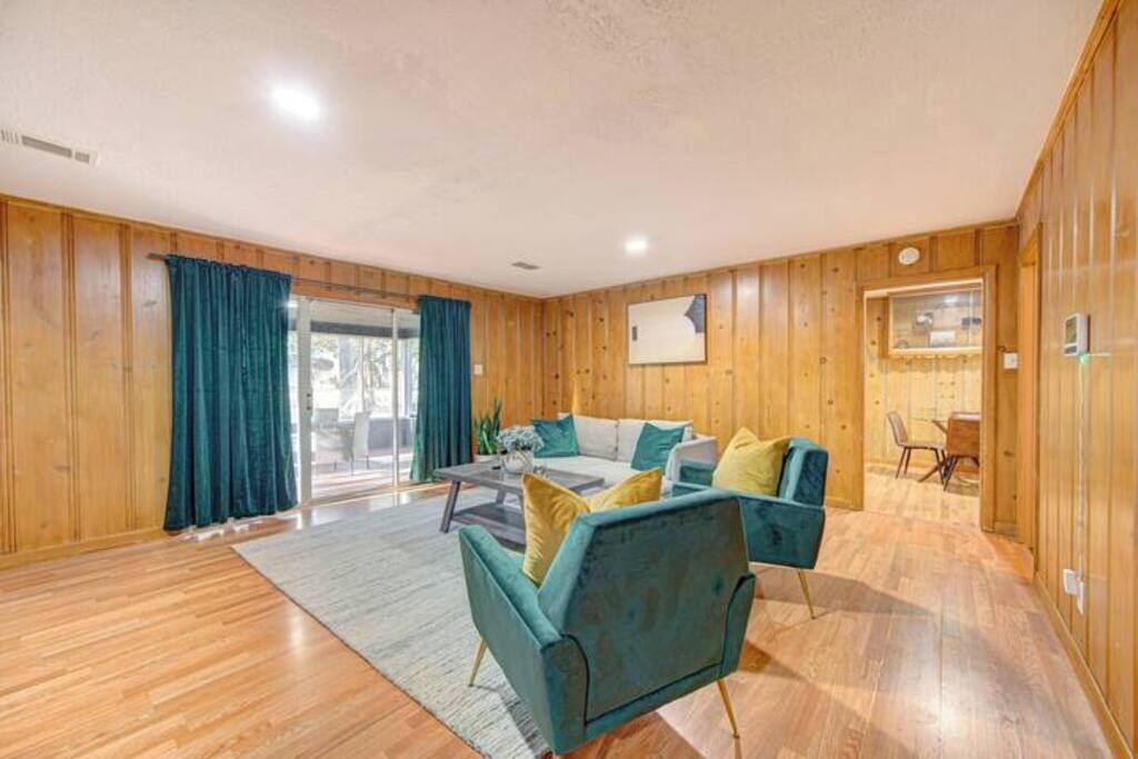 Photo of Livingroom in Beaumont