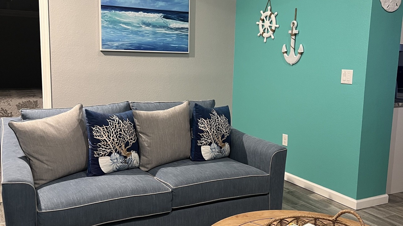 Photo of Livingroom in Englewood South