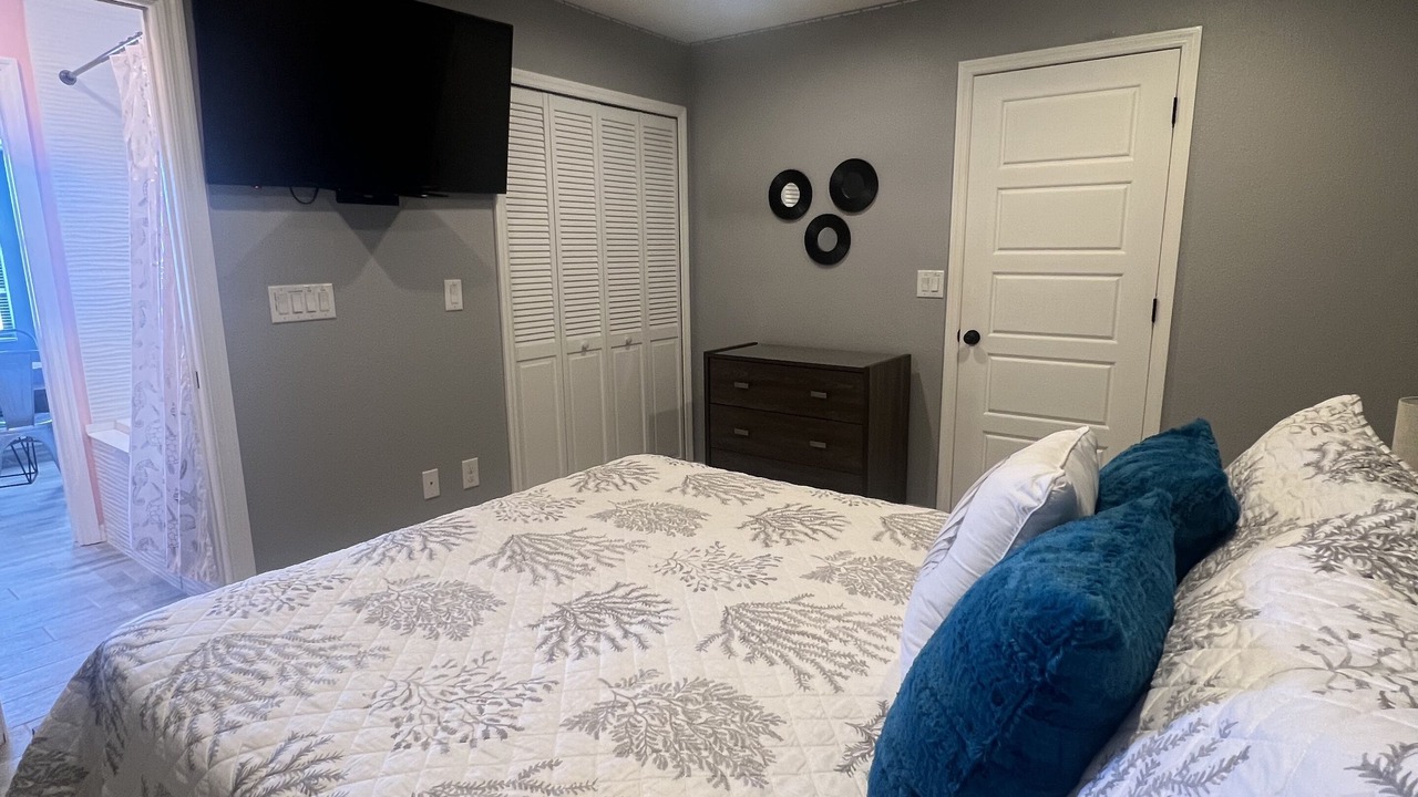 Photo of Bedroom in Englewood South