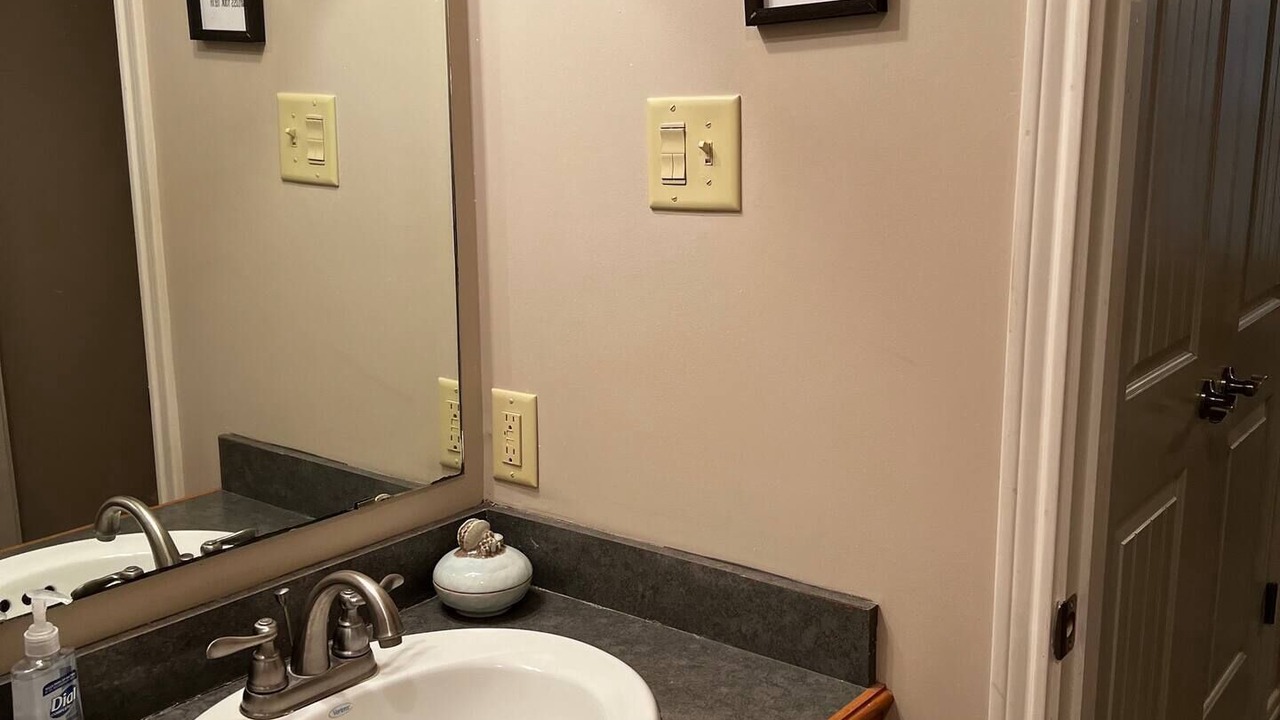 Photo of Bathroom in Kinder