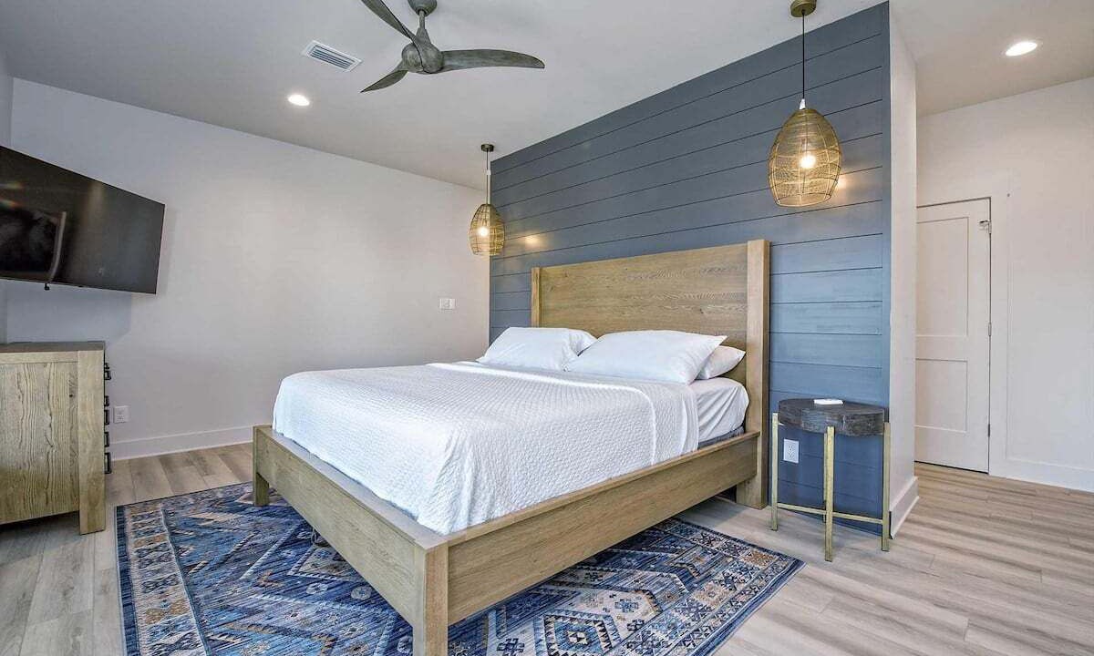 Photo of Bedroom in Gulf Shores
