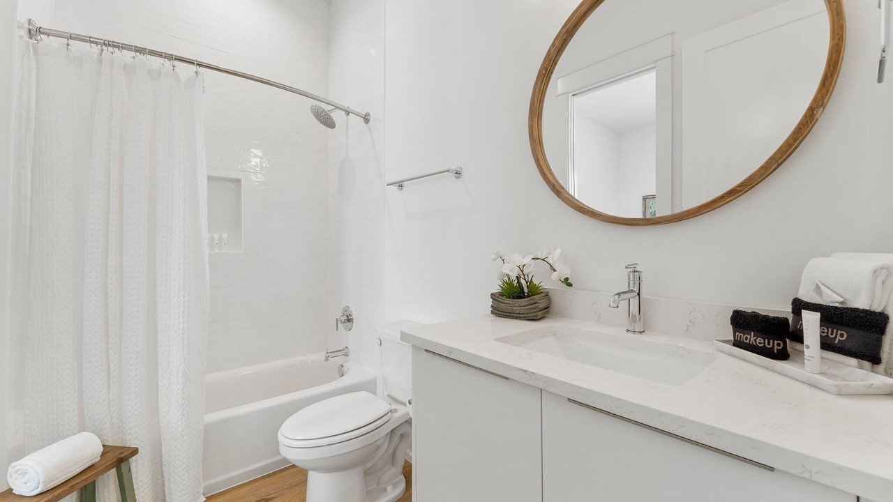 Photo of Bathroom in Silver Sands Beach