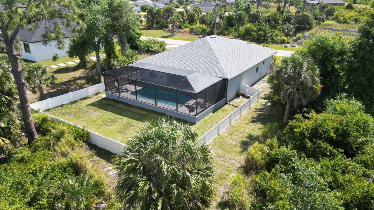 Photo of Outdoor in Rotonda Lakes