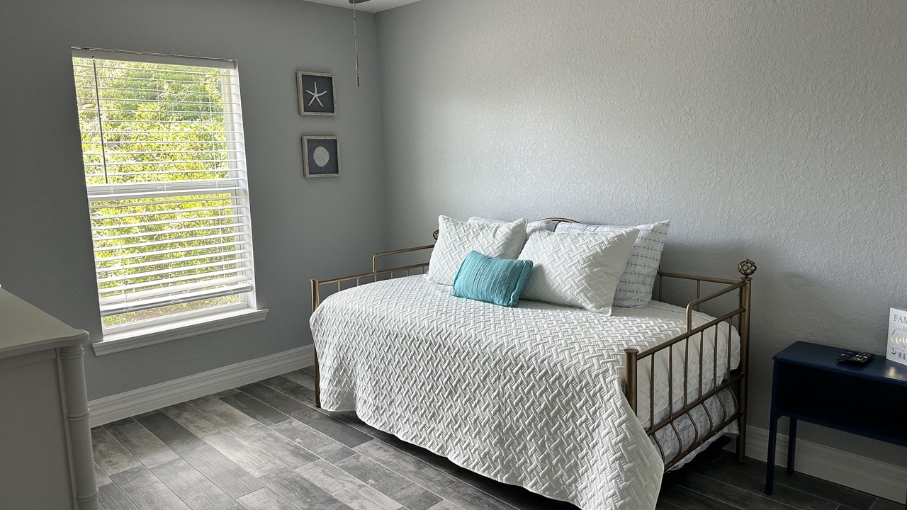 Photo of Bedroom in Rotonda Lakes
