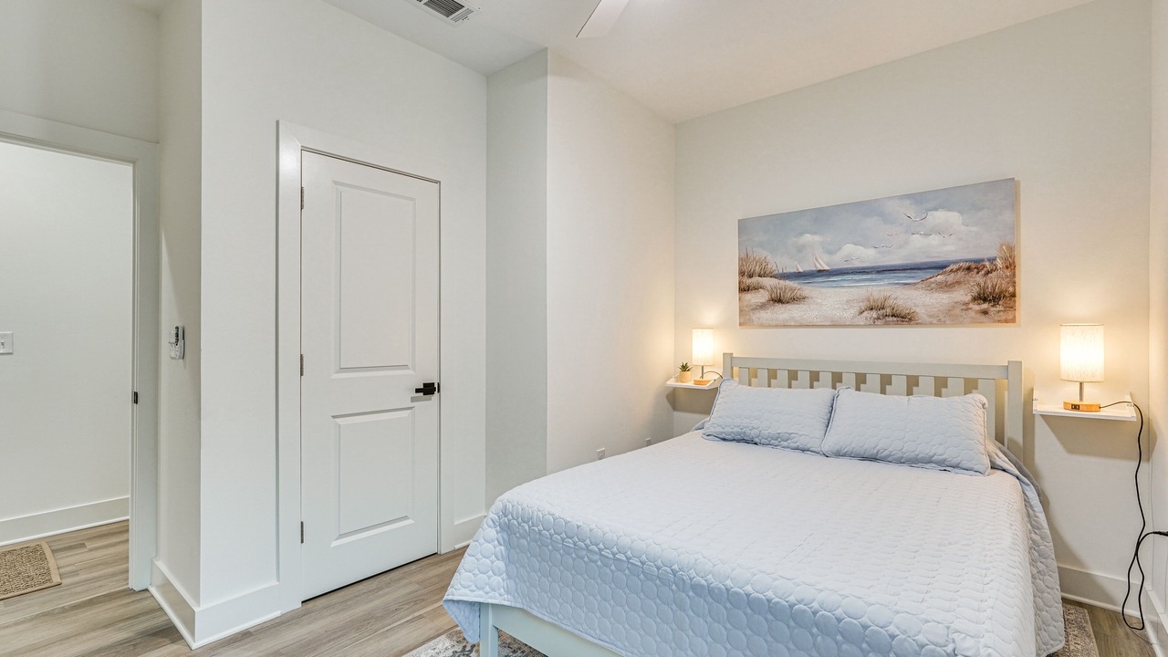 Photo of Bedroom in Laguna Beach Estates