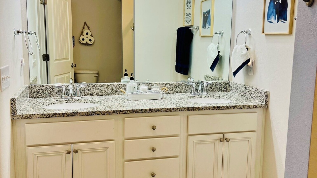 Photo of Bathroom in Upper Grand Lagoon