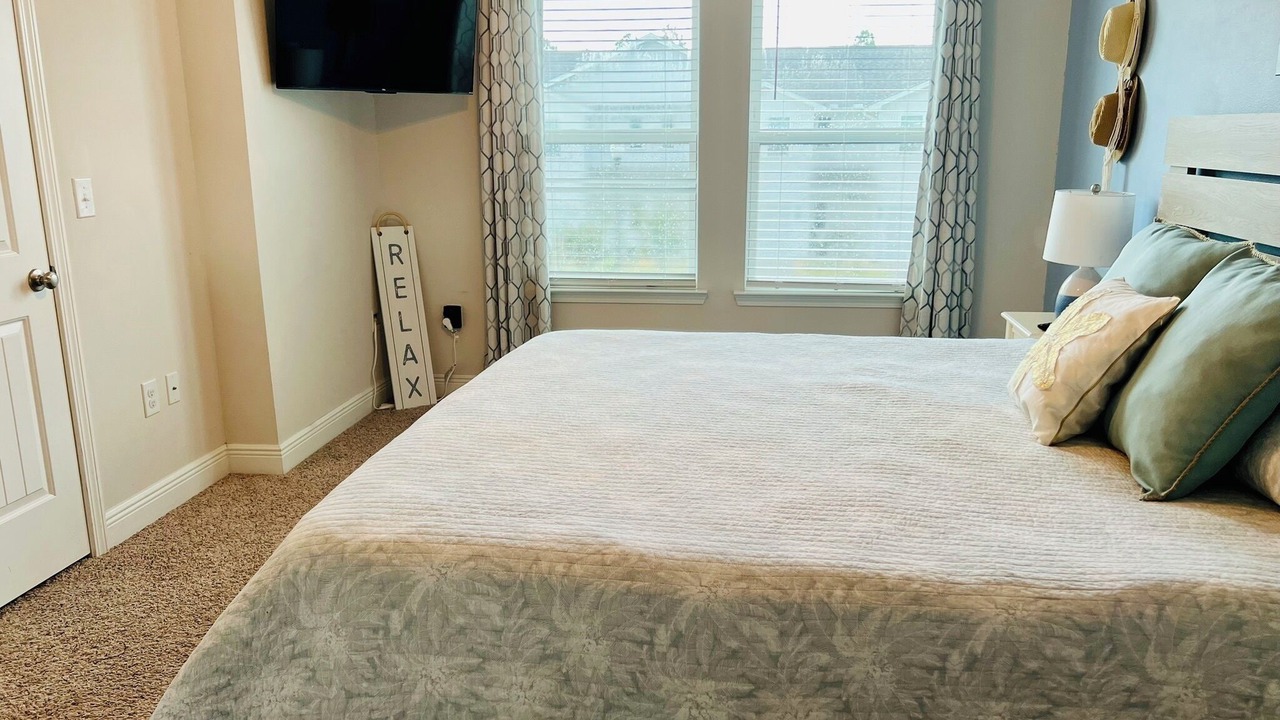 Photo of Bedroom in Upper Grand Lagoon