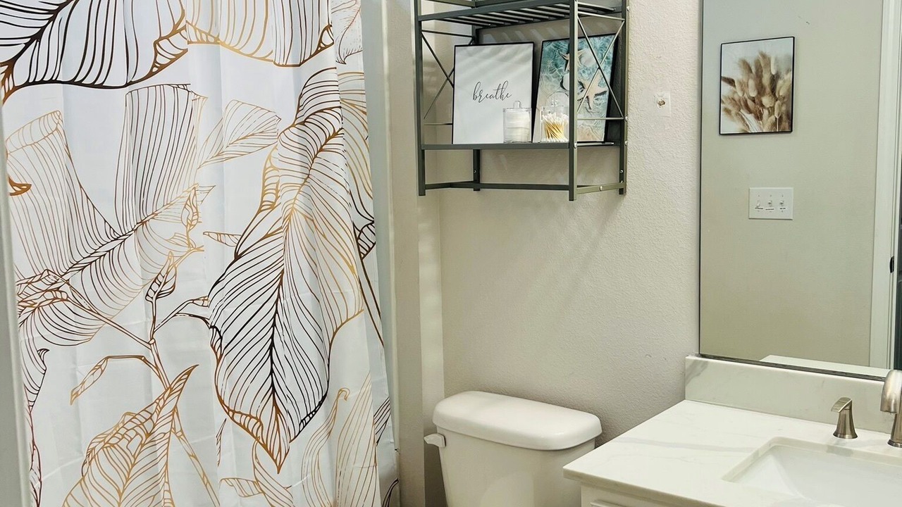 Photo of Bathroom in Upper Grand Lagoon