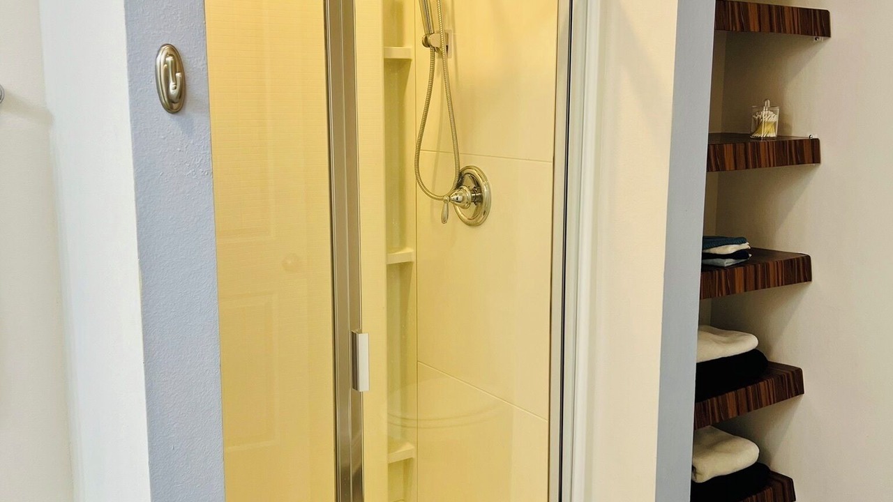 Photo of Bathroom in Upper Grand Lagoon