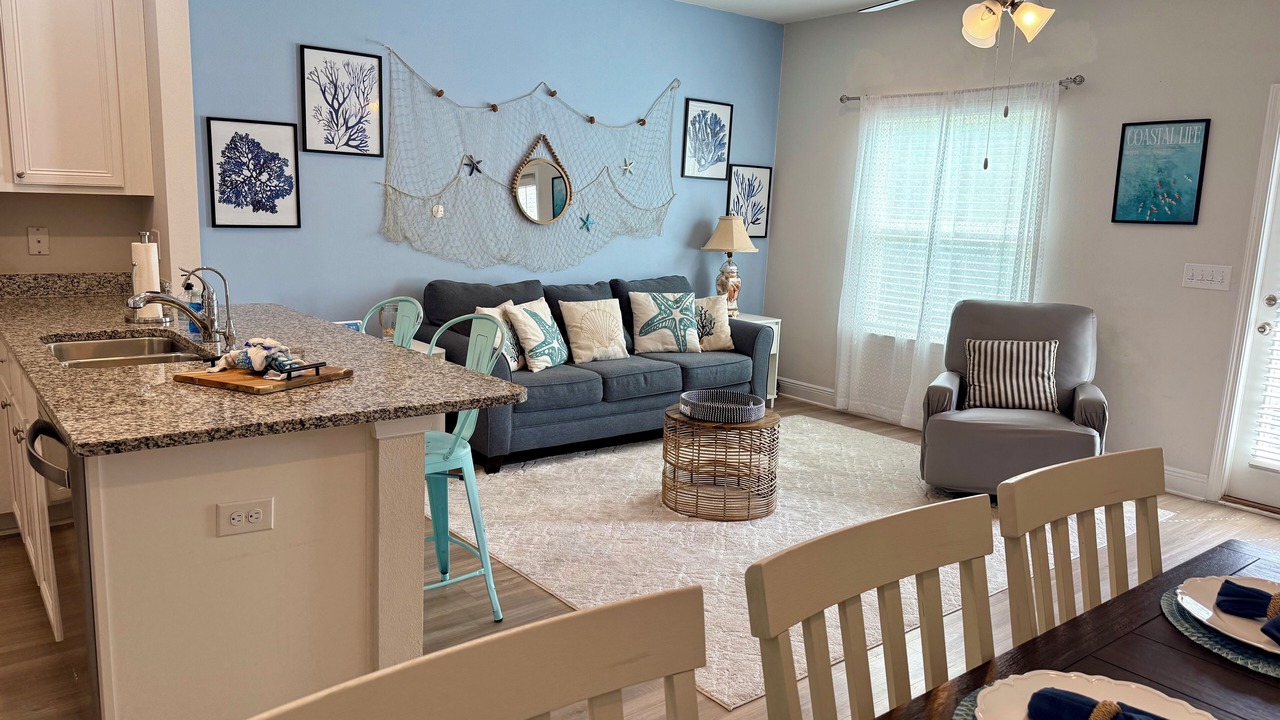 Photo of Livingroom in Upper Grand Lagoon