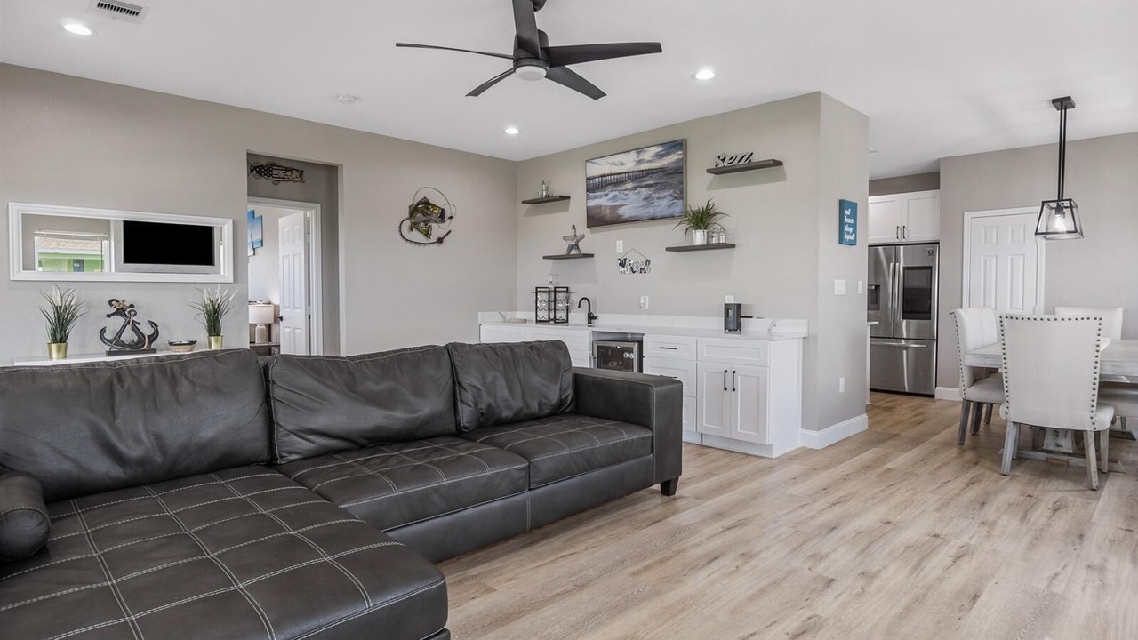Photo of Livingroom in Port Bolivar