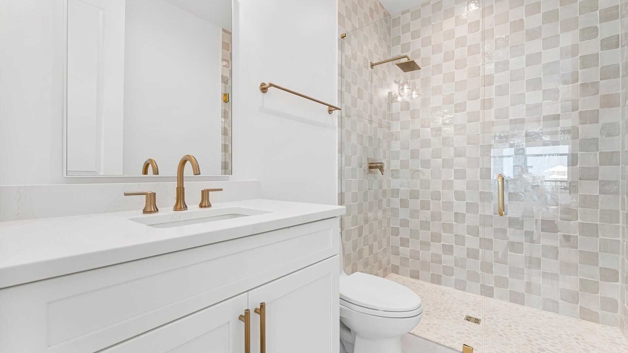 Photo of Bathroom in Silver Sands