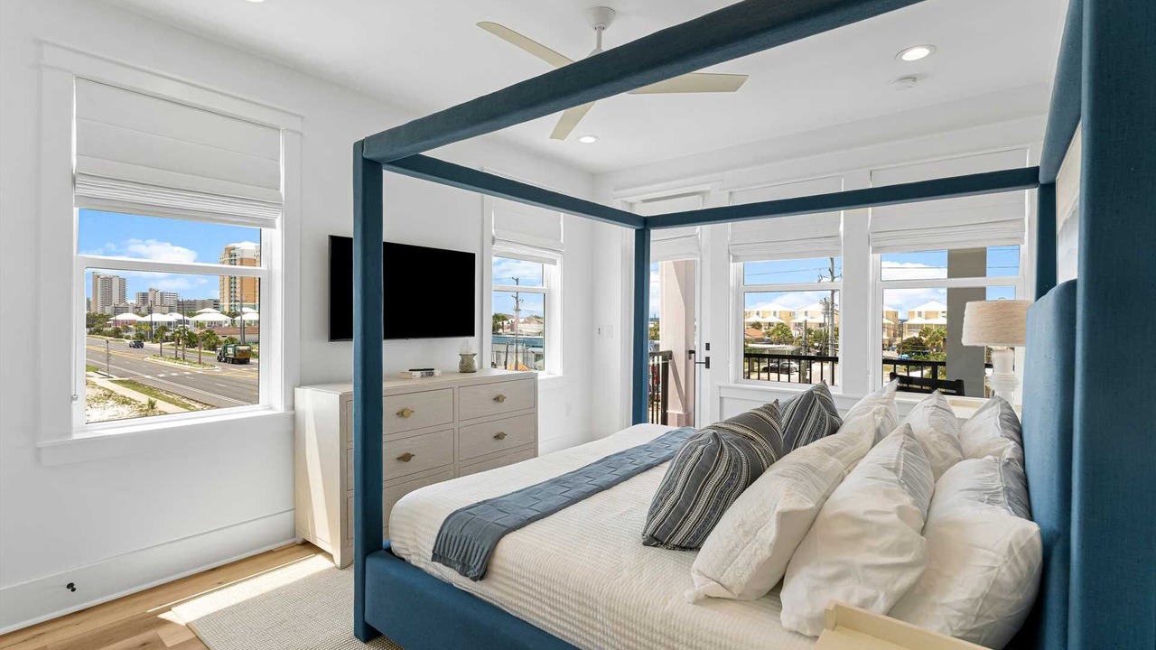 Photo of Bedroom in Silver Sands