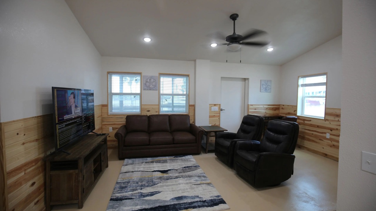 Photo of Livingroom in Sabine Pass