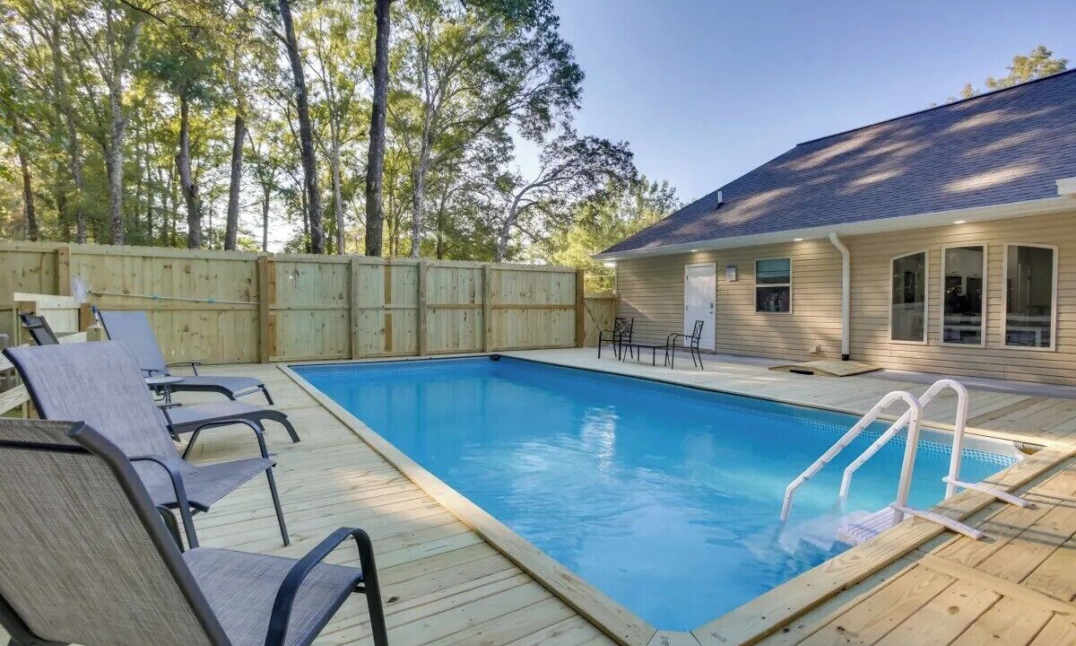 Photo of Outdoor in Robert