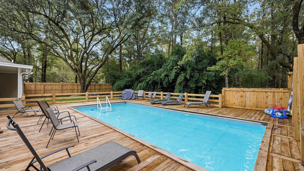 Photo of Outdoor in Robert