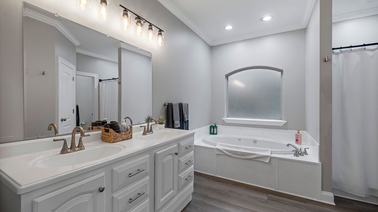Photo of Bathroom in Robert