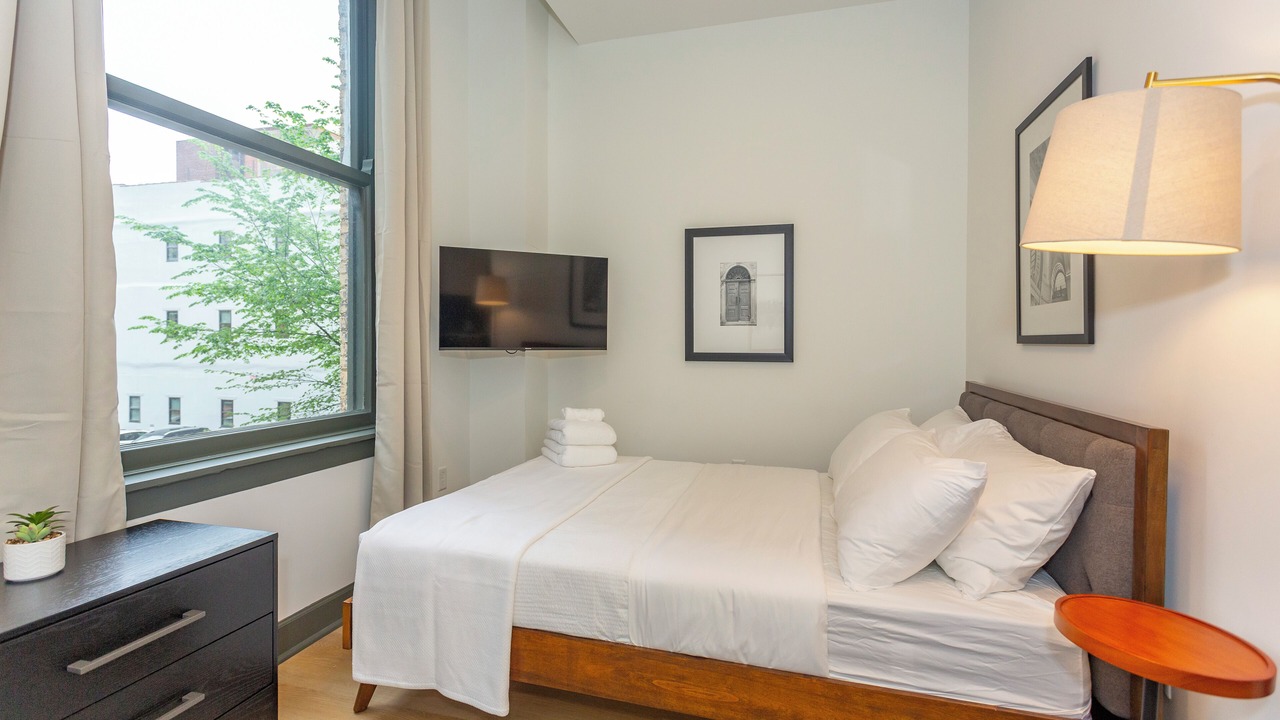Photo of Bedroom in Central City