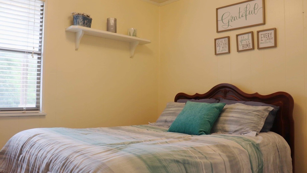 Photo of Bedroom in Steinhatchee