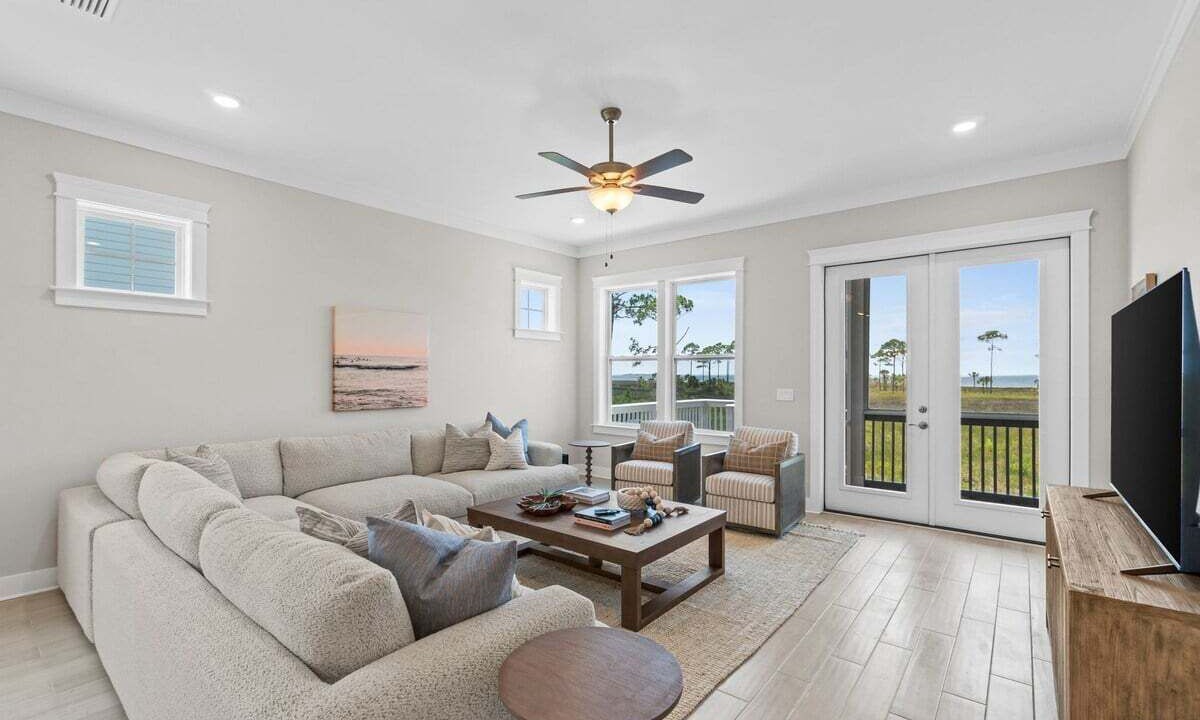Photo of Livingroom in Port St. Joe
