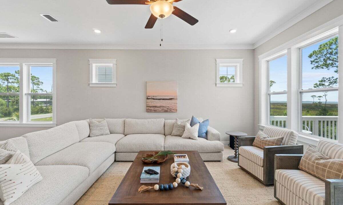 Photo of Livingroom in Port St. Joe