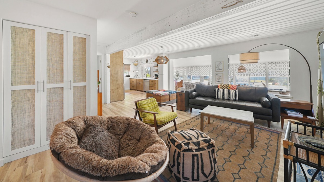Photo of Bedroom in Laguna Beach Estates