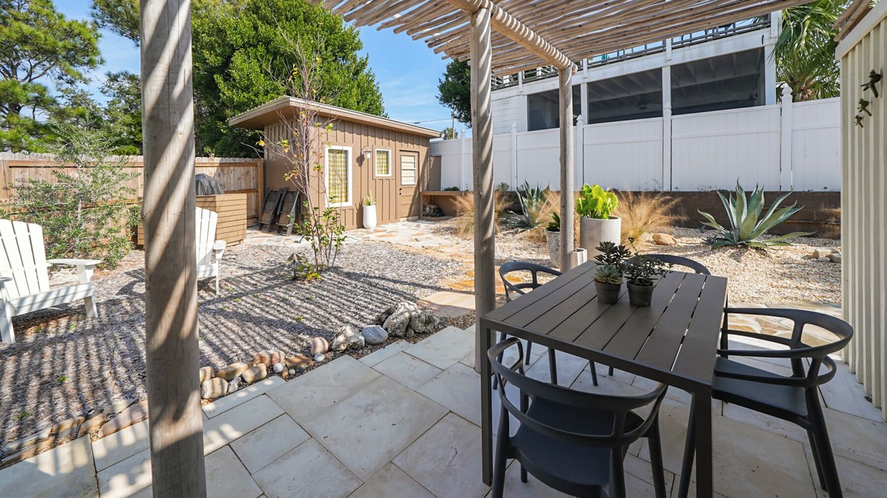 Photo of Outdoor in Laguna Beach Estates