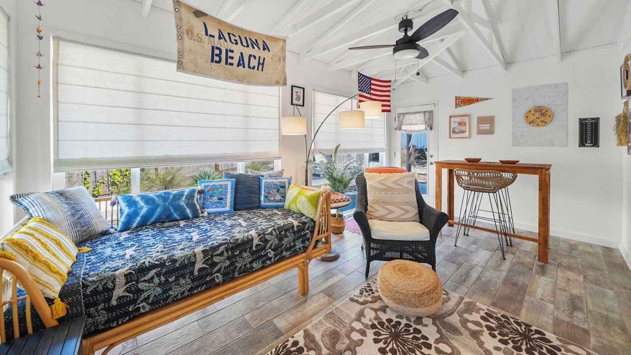 Photo of Bedroom in Laguna Beach Estates