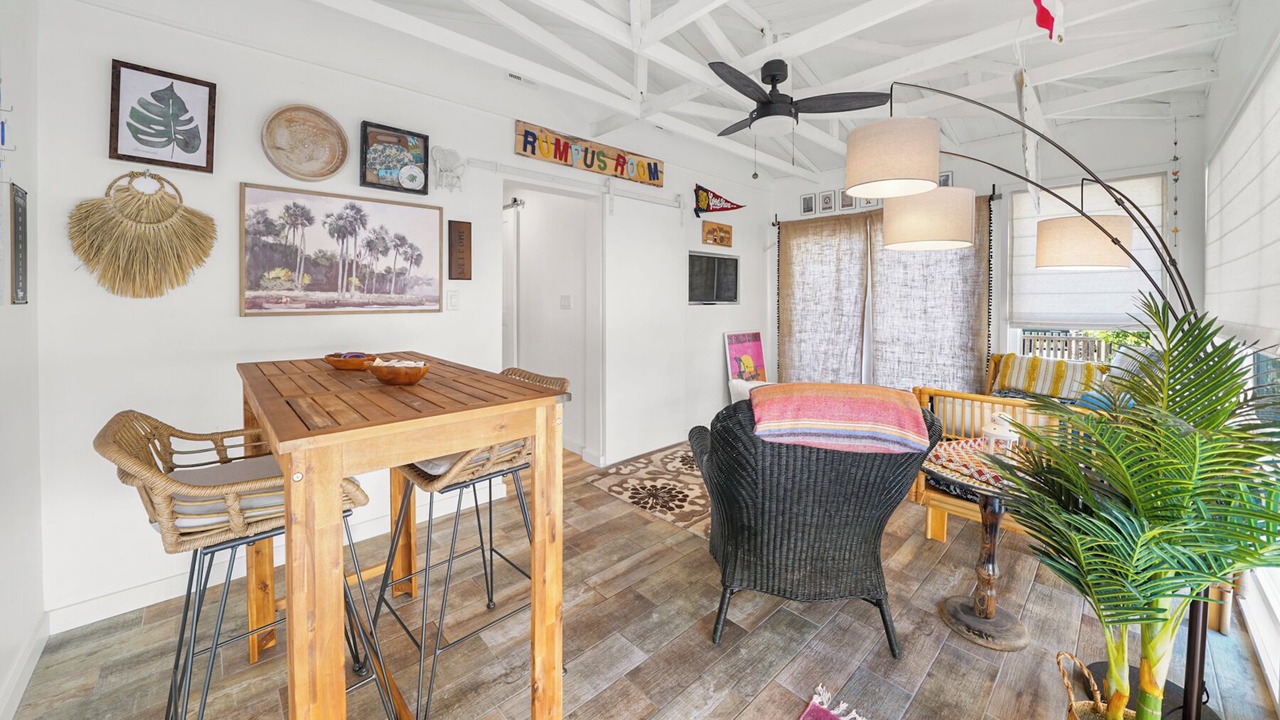 Photo of Bedroom in Laguna Beach Estates