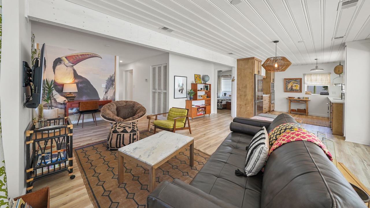 Photo of Bedroom in Laguna Beach Estates