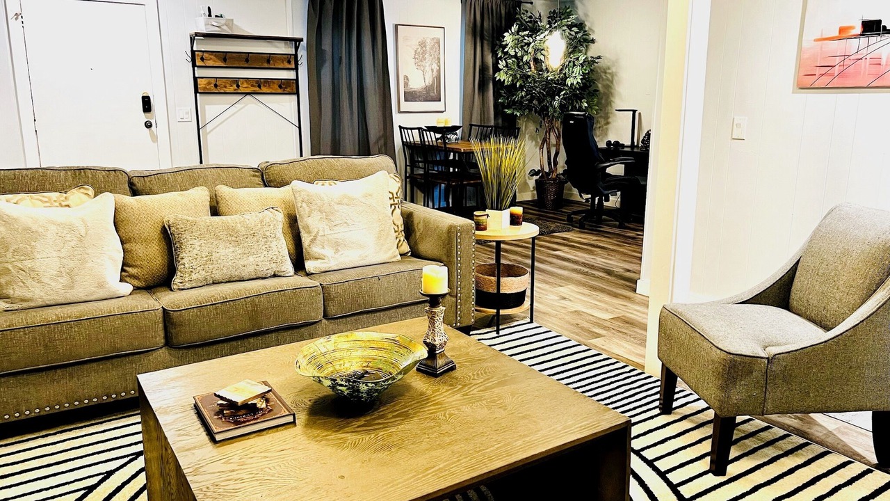 Photo of Livingroom in Preston Hollow