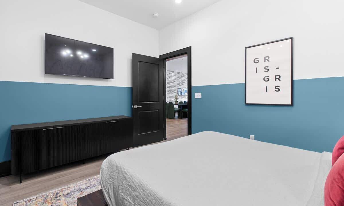 Photo of Bedroom in Central Business District