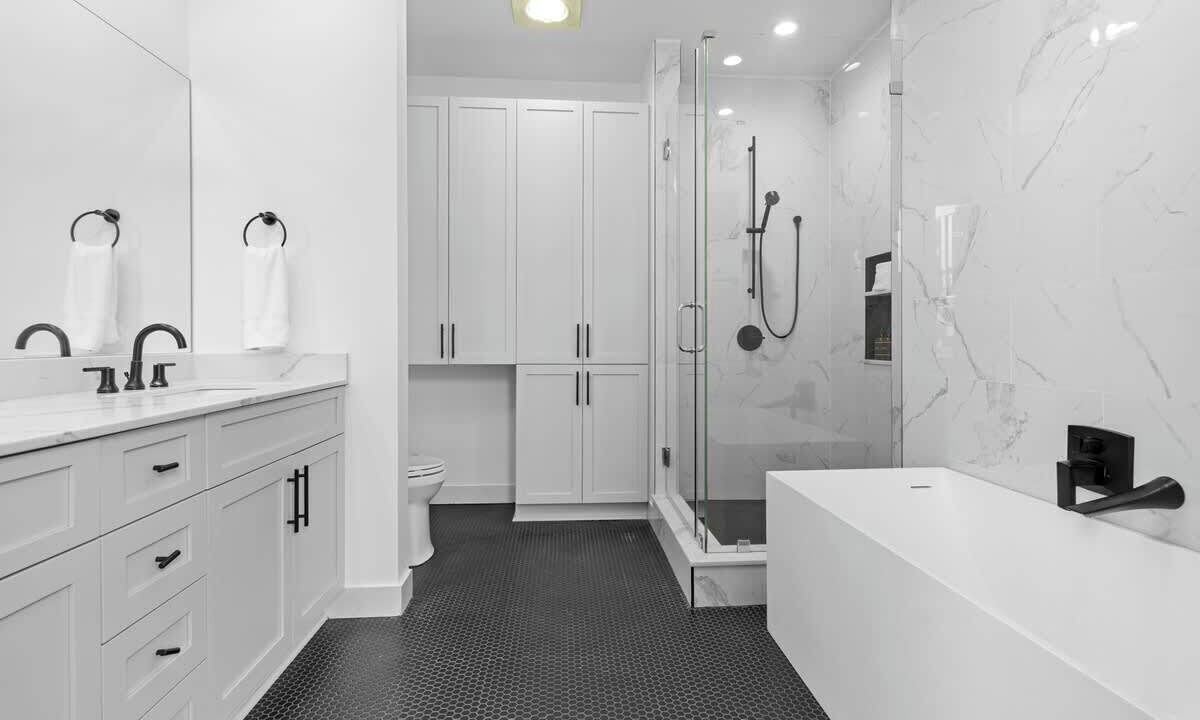 Photo of Bathroom in Central Business District