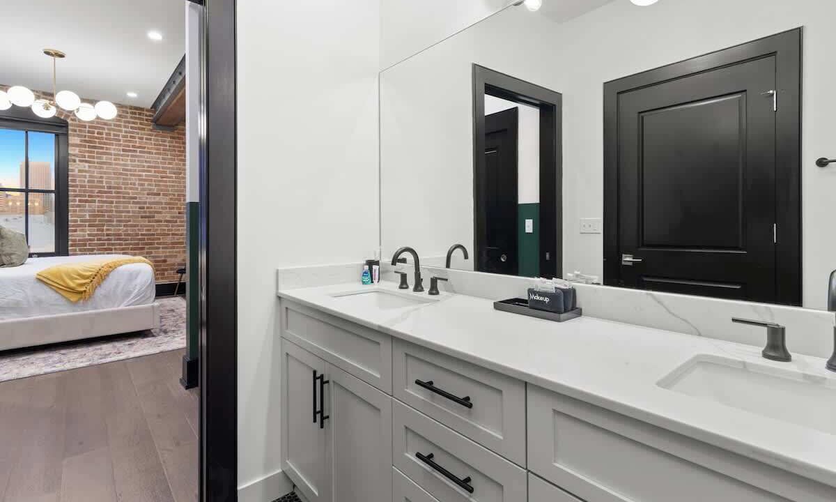 Photo of Bathroom in Central Business District